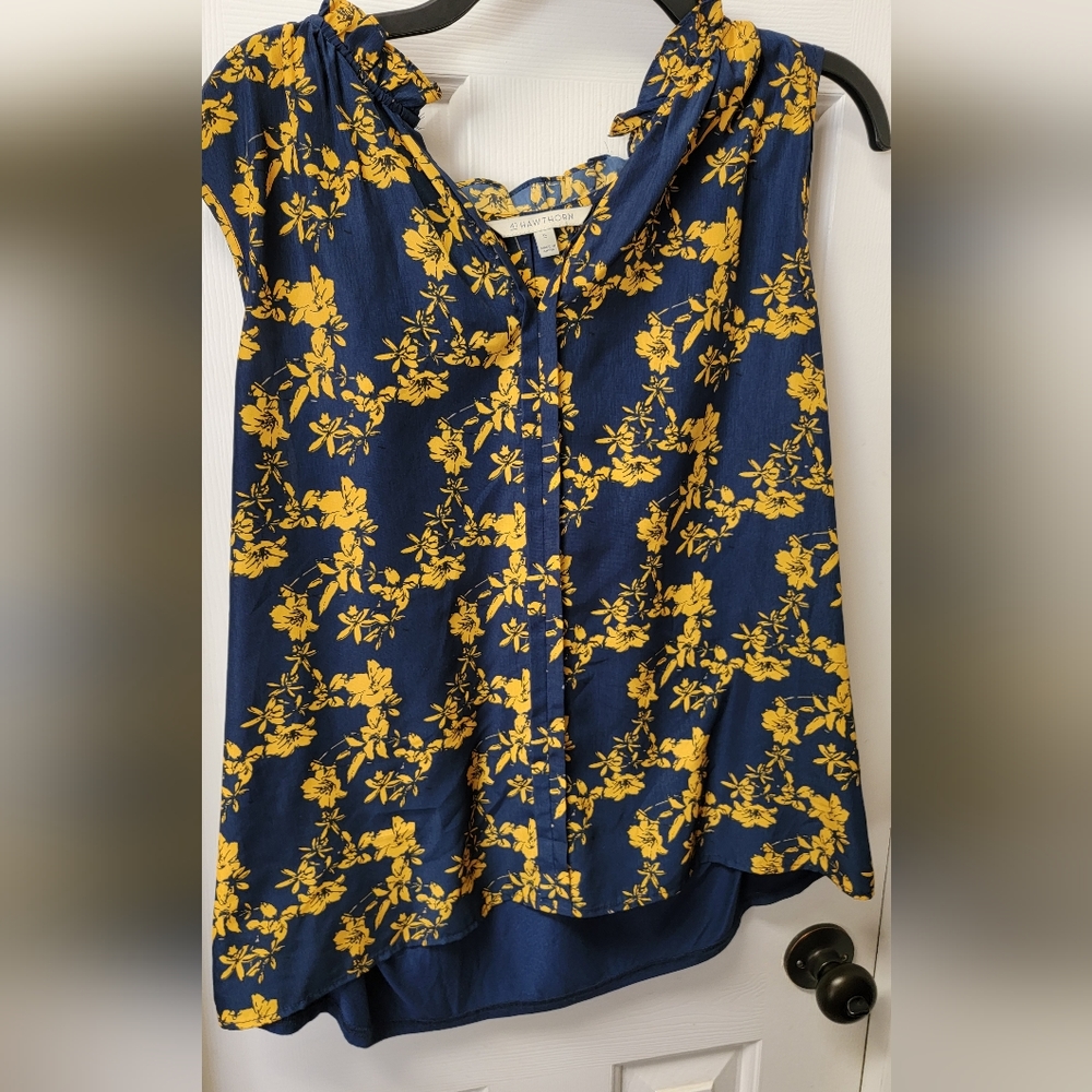 41 Hawthorne sleeveless blouse